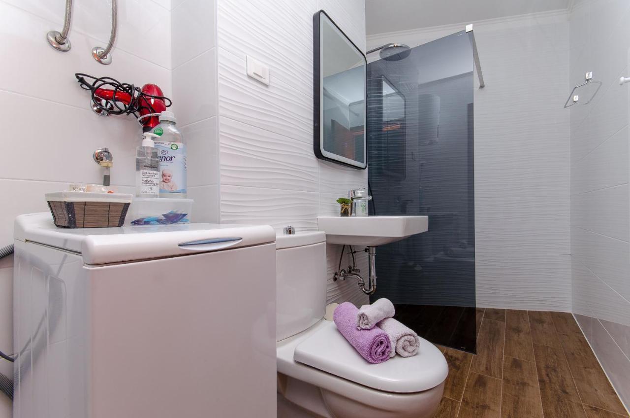 Apartment Lucija Split Bagian luar foto
