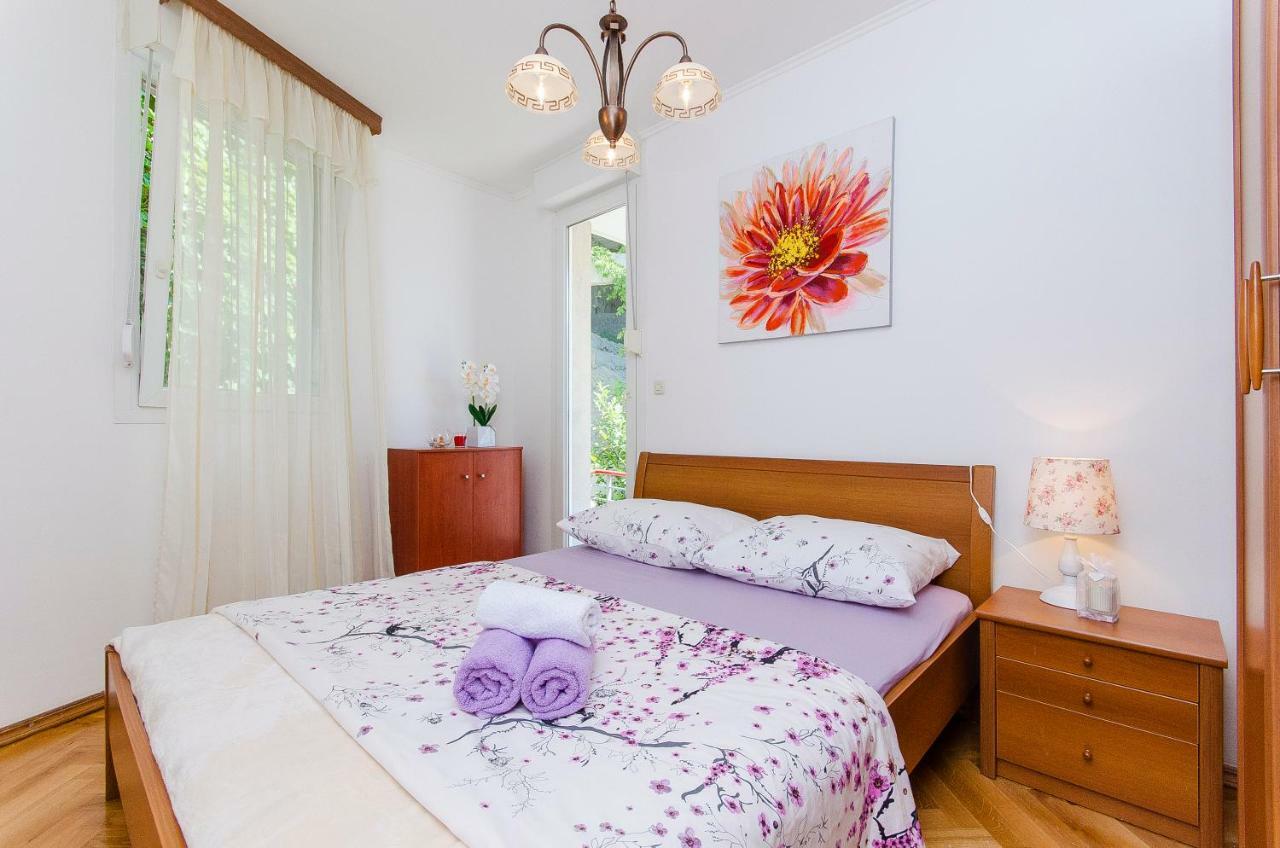 Apartment Lucija Split Bagian luar foto